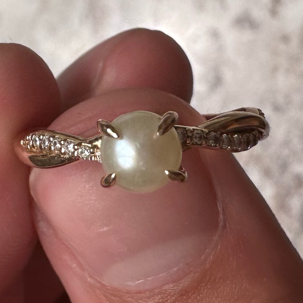pearl ring